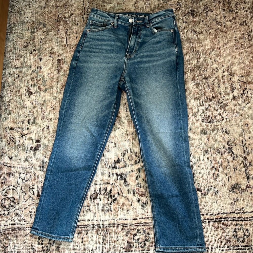 American Eagle Mom Jeans 4 short